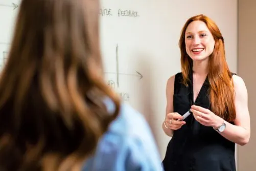 Comment prendre la parole en public et inspirer confiance ? 3 étapes simples